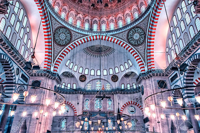 مسجد السليمانية من الداخل