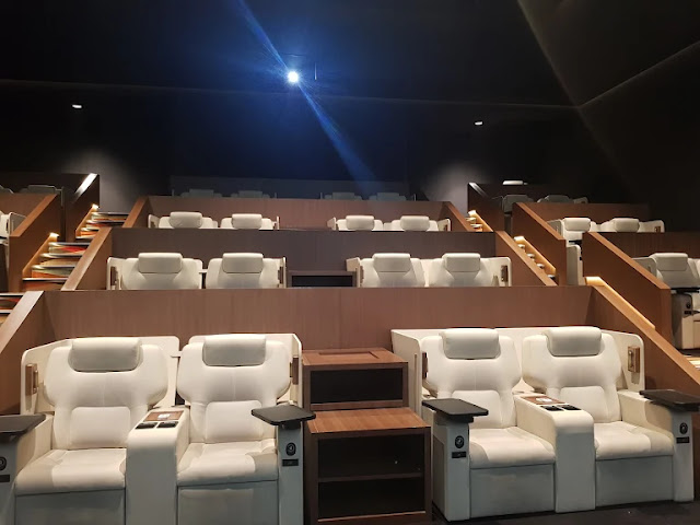 مشاهدة الأفلام