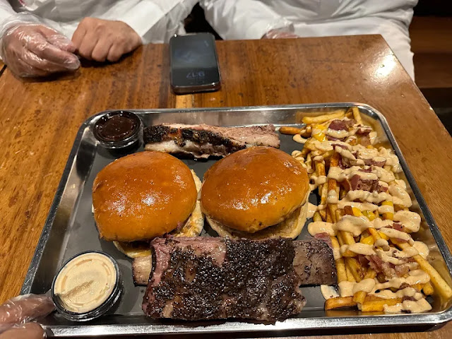 التسوّق وتناول الطعام