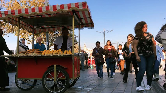 تجربة أكل الشوارع