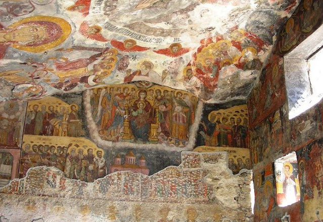 دير سوميلا من الداخل