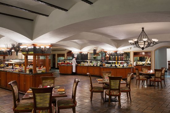 مطعم ذا ميد