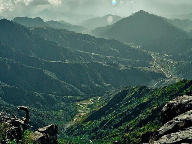 الصعود إلى الجبل