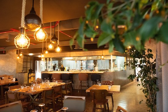 مطعم فيوجانز باي