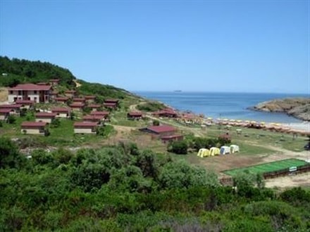 شاطئ جولدن بيتش