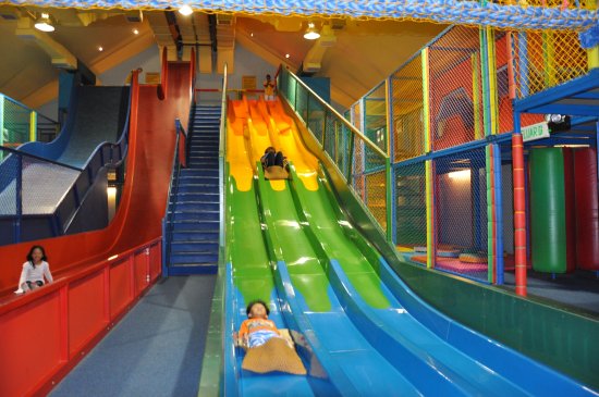 حديقة الملاهي أدفنشر زون