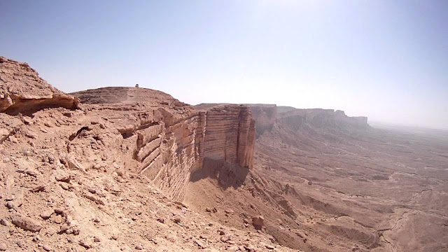 طريق حافة العالم