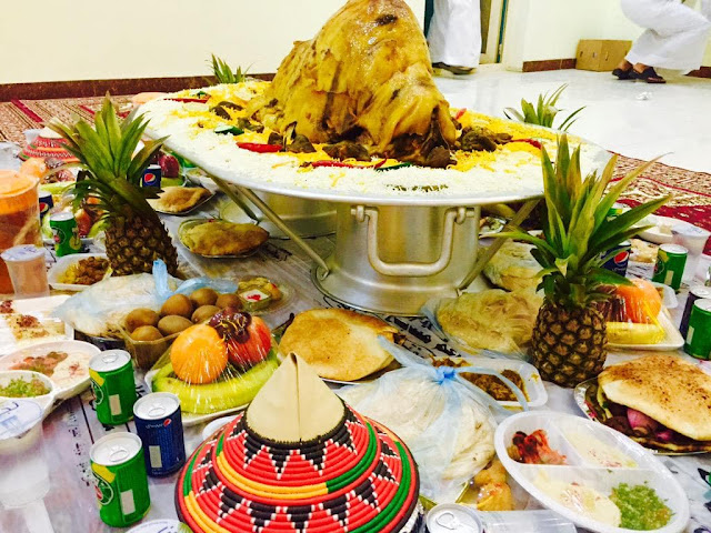 مطعم السفرة العربية قابل