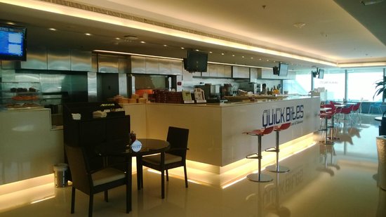 مطعم كويك بايتس