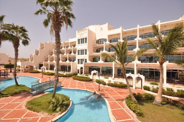 منتجع درة بيتش