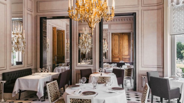 مطعم أبيسيوس