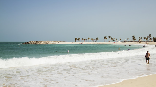 شواطئ الامارات