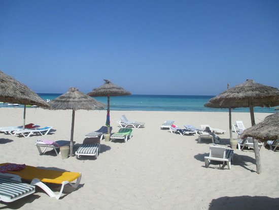 شاطئ سيدي محرز